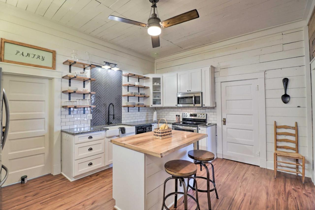 Historic Mountain Home Haven With Large Yard! Exterior foto